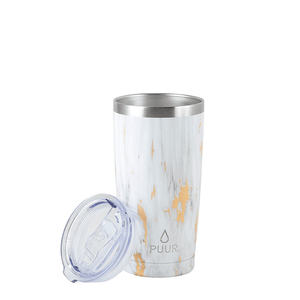 Vaso termico marca Puur color blanco marmoleado, capacidad 500ml , mostrando la tapa