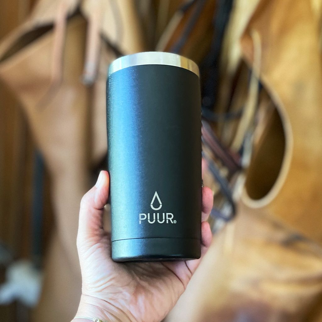 Vaso termico marca Puur. color negro, acero inoxidable, mostrando caracteristicas de lat apa 